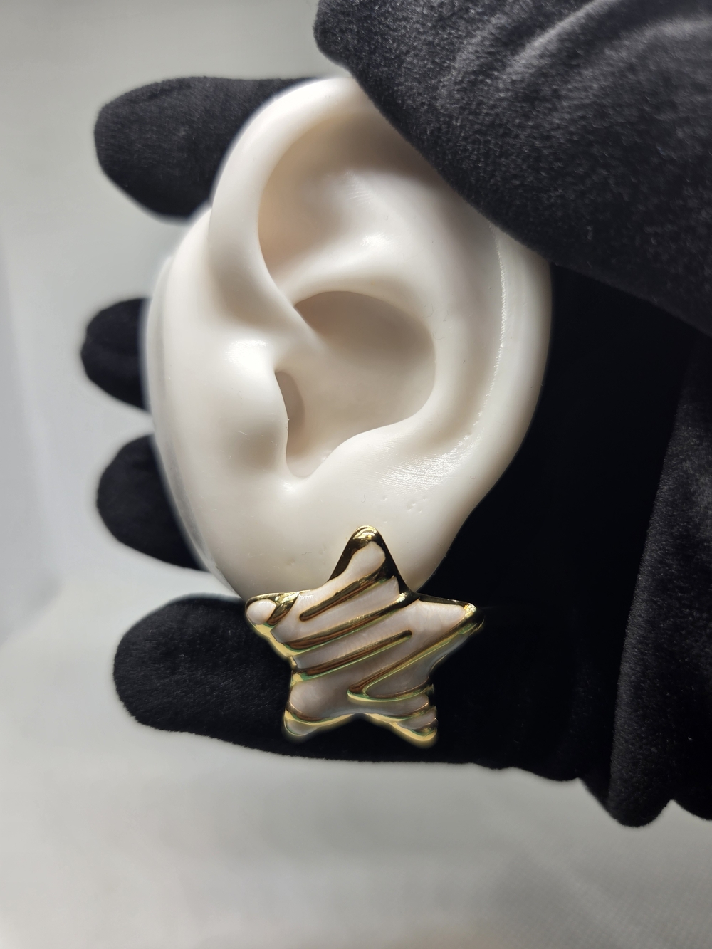 Creamy White Enamel Star Stud Earrings In Stainlees Steel